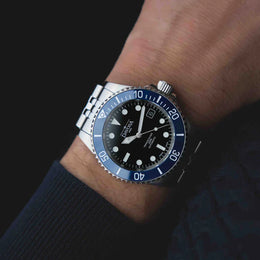 Davosa Watch  Ternos Diver Black and Blue Dial Bezel Penta Link