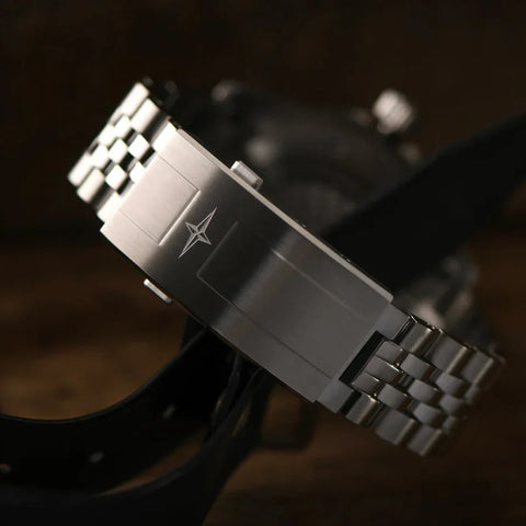 Davosa Ternos Professional 68H Eagle Bay Penta Link Watch