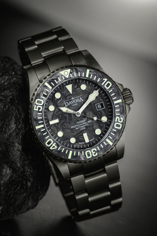 Davosa Ternos Professional 68h Carbon Limited Edition Watch product detail view