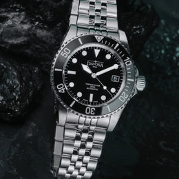 Davosa Ternos Diver Black Dial Penta Link Watch