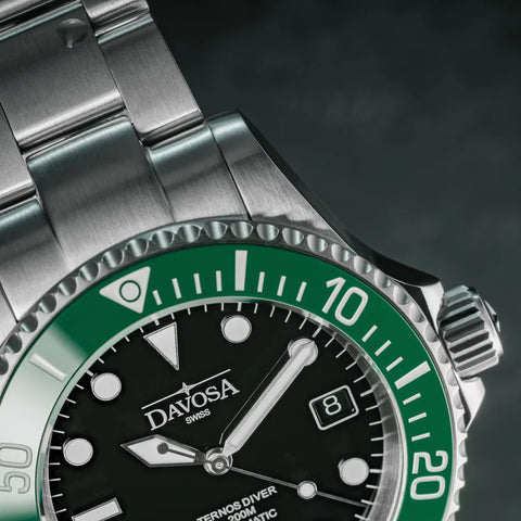 Davosa Ternos Diver Black Dial Green Bezel Tri Link Watch