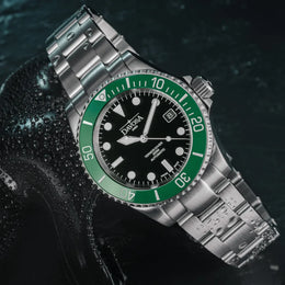 Davosa Ternos Diver Black Dial Green Bezel Tri Link Watch