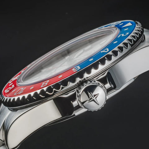 Davosa Ternos GMT Lucent Blue Red Penta Link Strap Watch