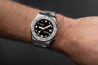 Doxa SUB 600T Sharkhunter Bracelet Watch product image