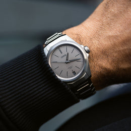 Oris ProPilot X Calibre 400 Grey Watch with titanium strap, titanium case