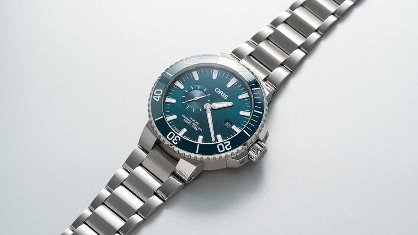 Oris Aquis Date Small Seconds Bracelet Watch with blue dial, steel bracelet, steel case