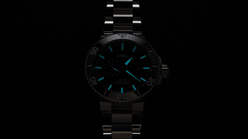 Oris Aquis Date Small Seconds Bracelet Watch with blue dial, steel bracelet, steel case