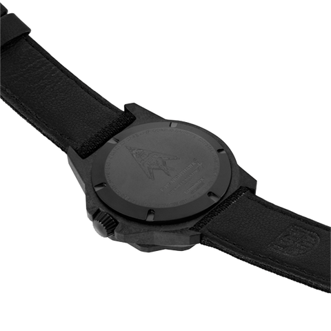 Luminox F117 Nighthawk 6440 Series Watch XA.6441 - detail view