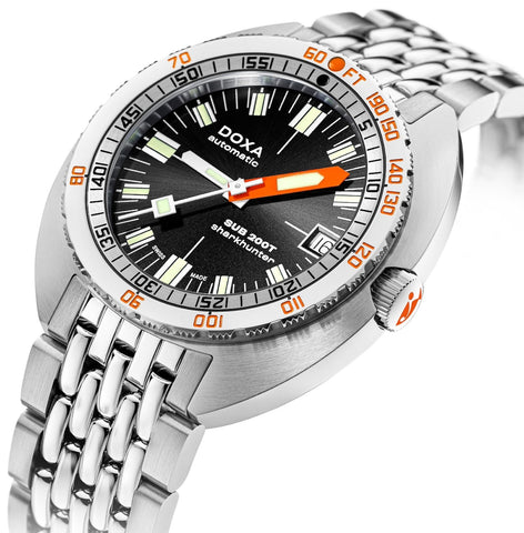 Doxa SUB 200T Sharkhunter Sunray Bracelet Watch product image
