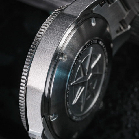 Davosa Argonautic World Traveller Watch product detail view