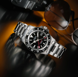 Davosa Argonautic World Traveller Watch