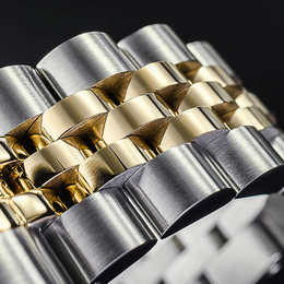 Davosa Ternos Medium Ceramic Watch product detail view