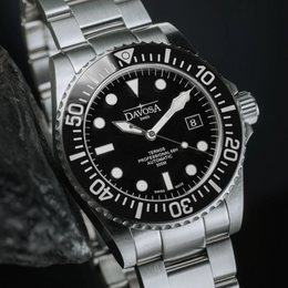 Davosa Ternos Professional 68h Automatic Watch product detail view
