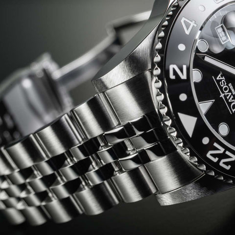 Davosa Ternos Professional GMT Automatic Watch product detail view