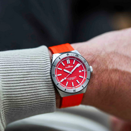 Fortis Marinemaster M-40 Amber Orange Watch