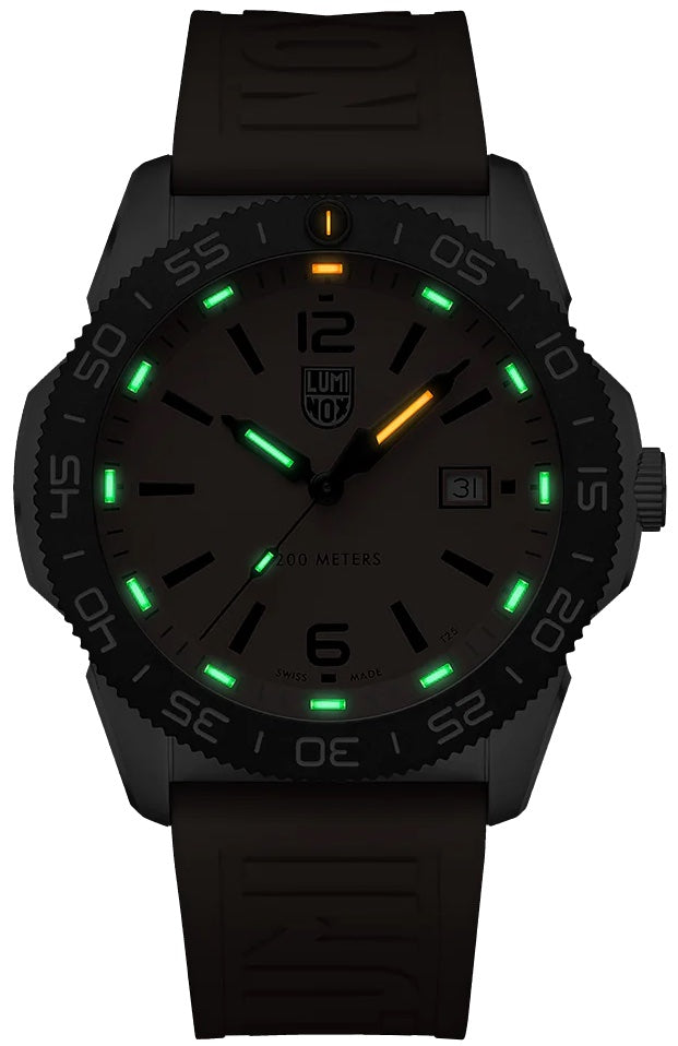 Luminox Orologio subacqueo da uomo Pacific Diver 3120 Series | WhichOne Luminox Orologio subacqueo da uomo Pacific Diver 3120 Series | WhichOne
