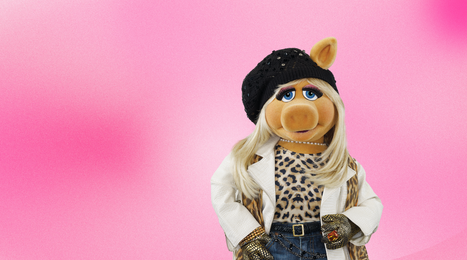 Oris ProPilot X Miss Piggy Edition Watch with pink dial, steel bracelet, steel case