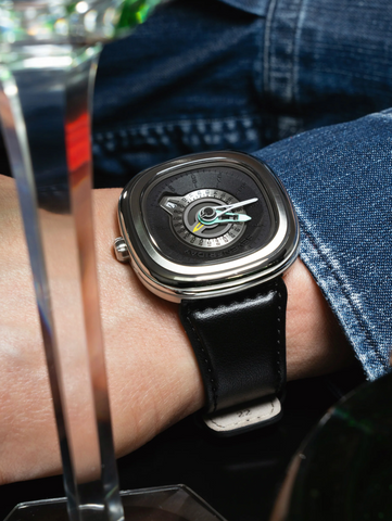 SevenFriday PG1/01 GMT Watch