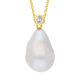 18ct Yellow Gold Diamond and Pearl Unique Pendant
