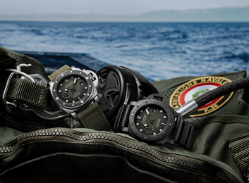 Panerai Submersible QuarantaQuattro Marina Militare Carbotech Watch
