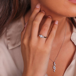 Platinum .59 Diamond .29 3 Stone Diamond Oval Ring Size N.5 GIA FVS1