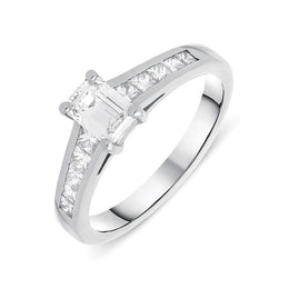 Platinum 0.50ct Diamond Emerald Cut Graduating Ring, FEU-630. 
