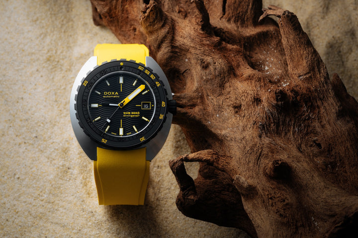 Doxa SUB 300 Beta Ceramic Steel Divingstar Rubber Yellow Watch