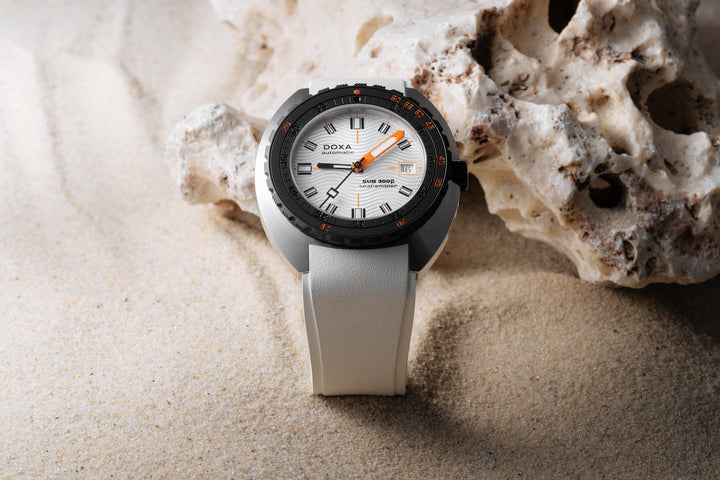 Doxa SUB 300 Beta Ceramic Steel Searambler Rubber White Watch