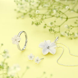 Sterling Silver White Agate Tuberose Desert Rose Necklace, P2858.