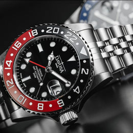 Davosa Ternos Professional GMT Penta Bracelet Watch detailed product view