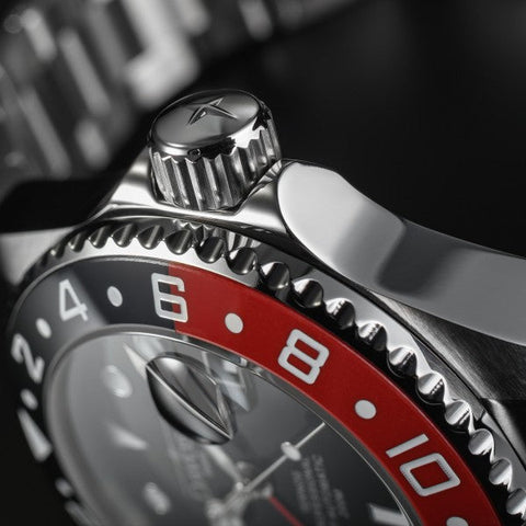 Davosa Ternos Professional GMT Penta Bracelet Watch detailed product view