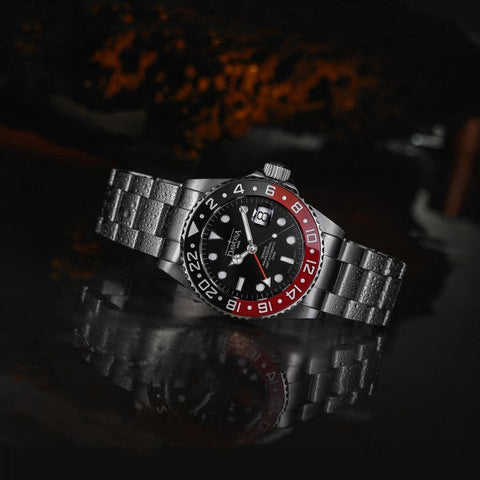 Davosa Ternos Professional GMT Penta Bracelet Watch lifestyle image
