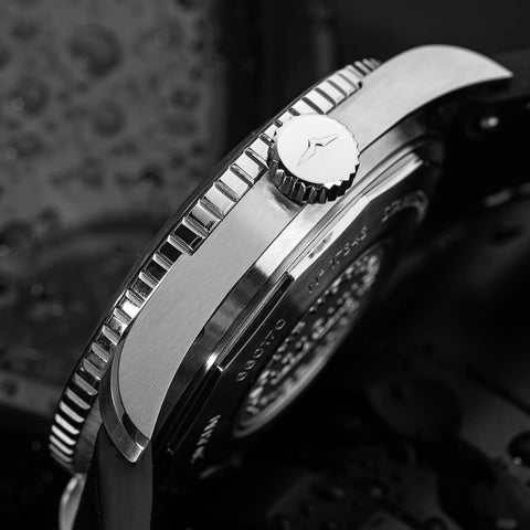 Vulcain Skindiver Nautique Black Khaki Brown Lum Watch