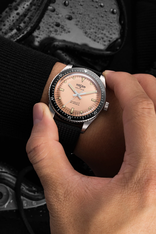 Vulcain Skindiver Nautique Salmon Rubber Limited Edition Watch
