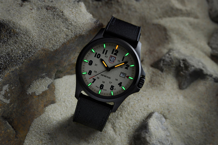 Luminox Atacama Field 1960 Series Set Watch XL.1971.SET - UV light view