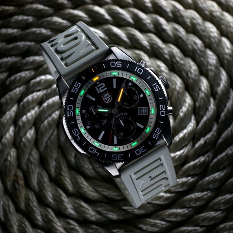Luminox Sea Pacific Diver Chronograph 3140 Black White Watch XS.3141 - UV light view