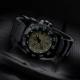 Luminox Navy Seal Foundation Military/Diver Watch XS.3251.CB.NSF.2 - detail view