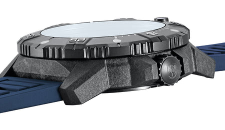 Luminox Sea Master Automatic Carbon Seal 3800 Series Watch XS.3863 - detail view