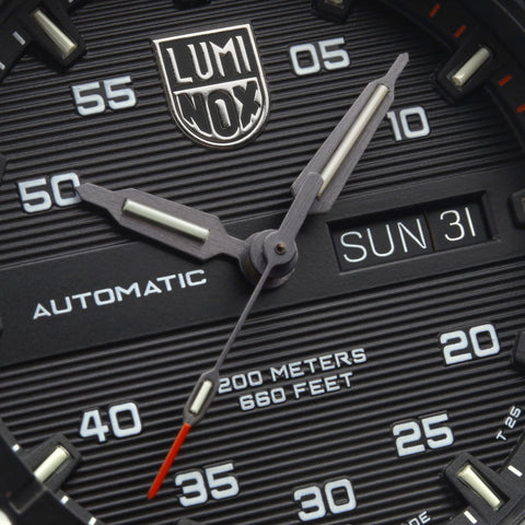 Luminox Sea Master Automatic Carbon Seal 3800 Series Watch XS.3875 - detail view