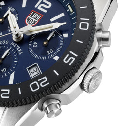Luminox Sea Pacific Diver 3140 Black Blue Bracelet Watch XS.3144 - detail view