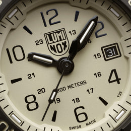 Luminox Navy Seal RSC 3250 Series Watch XS.3251.CBNSF.SET - detail view