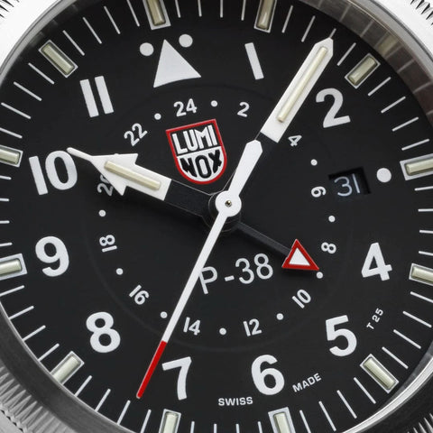 Luminox Air Pilot P-38 Lightning 9520 Series Watch XA.9521 - detail view