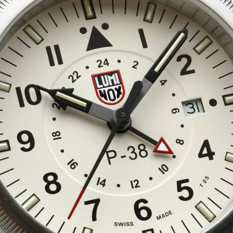 Luminox Air Pilot P-38 Lightning 9520 Series Watch XA.9527 - detail view