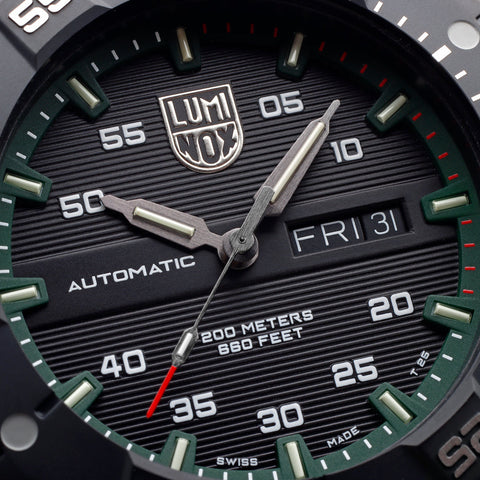 Luminox Master Carbon Seal 3860 Series Automatic Watch XS.3877 - detail view