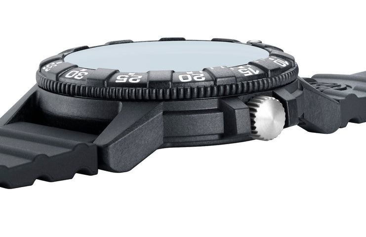 Luminox Leatherback Sea Turtle Giant 0320 Series Watch XS.0335 - detail view