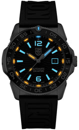 Luminox Pacific Diver 42mm 3100 Series Watch XS.3101 - detail view