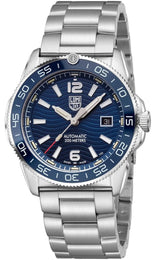Luminox Pacific Diver 42mm 3100 Series Watch XS.3104 - detail view