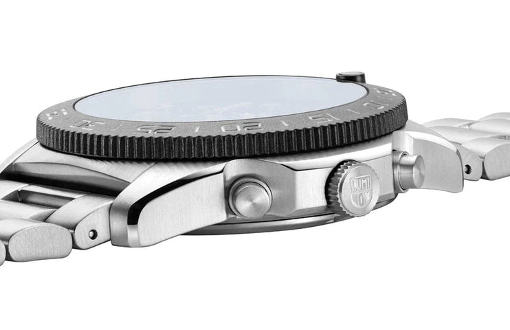 Luminox Pacific Diver Chronograph 44mm 3140 Series Watch XS.3145.M - detail view