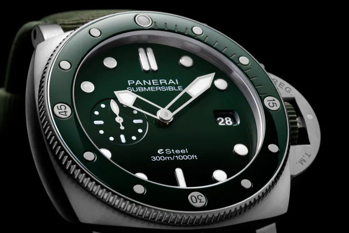 Panerai Submersible QuarantaQuattro Verde Smeraldo Watch