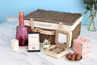 The Castleton Hamper, S249